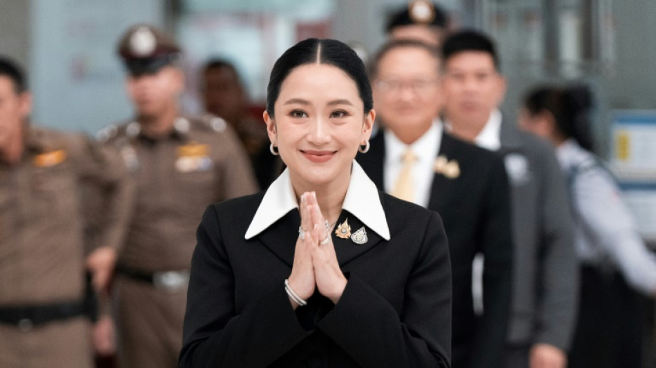 Thaïlande: la Première ministre suspendue témoigne à son procès en destitution