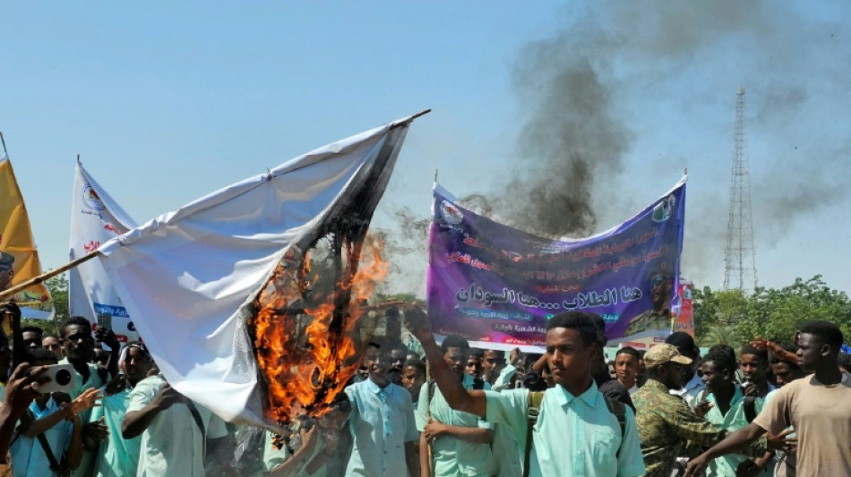 Paramilitares anunciam que aceitam proposta de trégua humanitária no Sudão