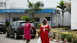 Mujeres marfileñas víctimas de mutilación genital, "orgullosas" tras una cirugía reparadora