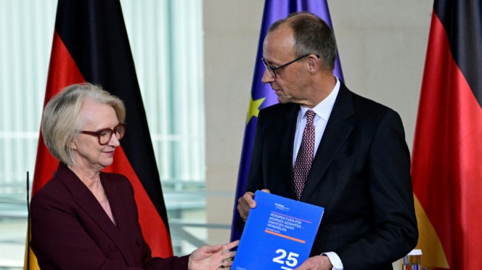 Wirtschaftsweise: 2026 nur 0,9 Prozent Wachstum - scharfe Kritik an Sondervermögen