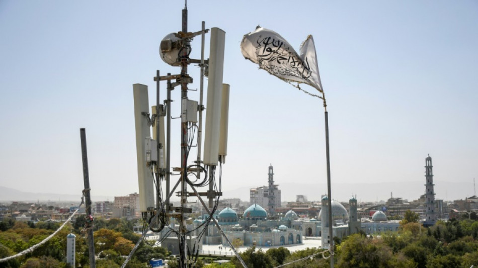 Talibã restabelece telecomunicações em Cabul e outras províncias do Afeganistão