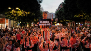 Espagne : des milliers de manifestants à Valence, un an après les inondations meurtrières