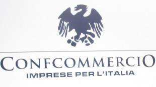 Dal 2011 l'Italia ha perso 193mila imprese giovani del commercio