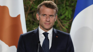 Macron recibe al expresidente francés Sarkozy antes de su entrada en prisión