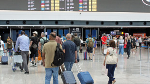 Per un volo a Natale salasso fino a 800 euro