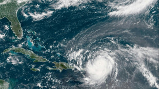 L'ouragan Erin menace de se renforcer à nouveau à l'approche des Bahamas