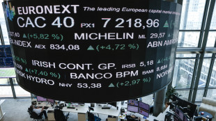 Borsa: Milano lima il calo (-0,46%) con l'Europa e Wall Street