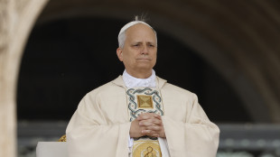 Anello del Pescatore al dito, Papa Leone XIV si commuove