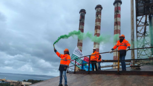 Dieci giorni sul silo, appello operai Eurallumina a Calderone