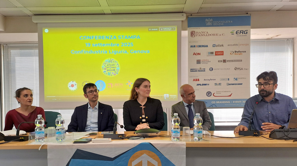 Stand Up for Nuclear, in 39 città i banchetti per l'atomo